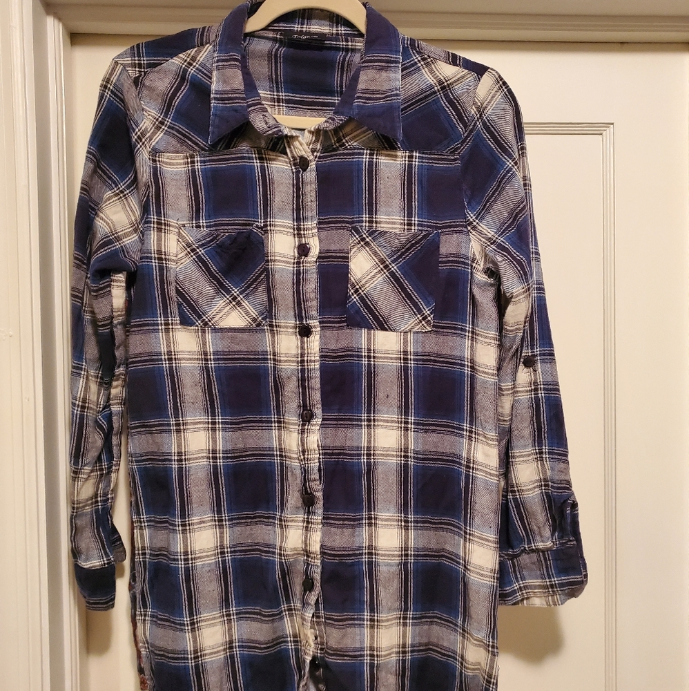 Tolani Blue and White Plaid Button-Down Shirt